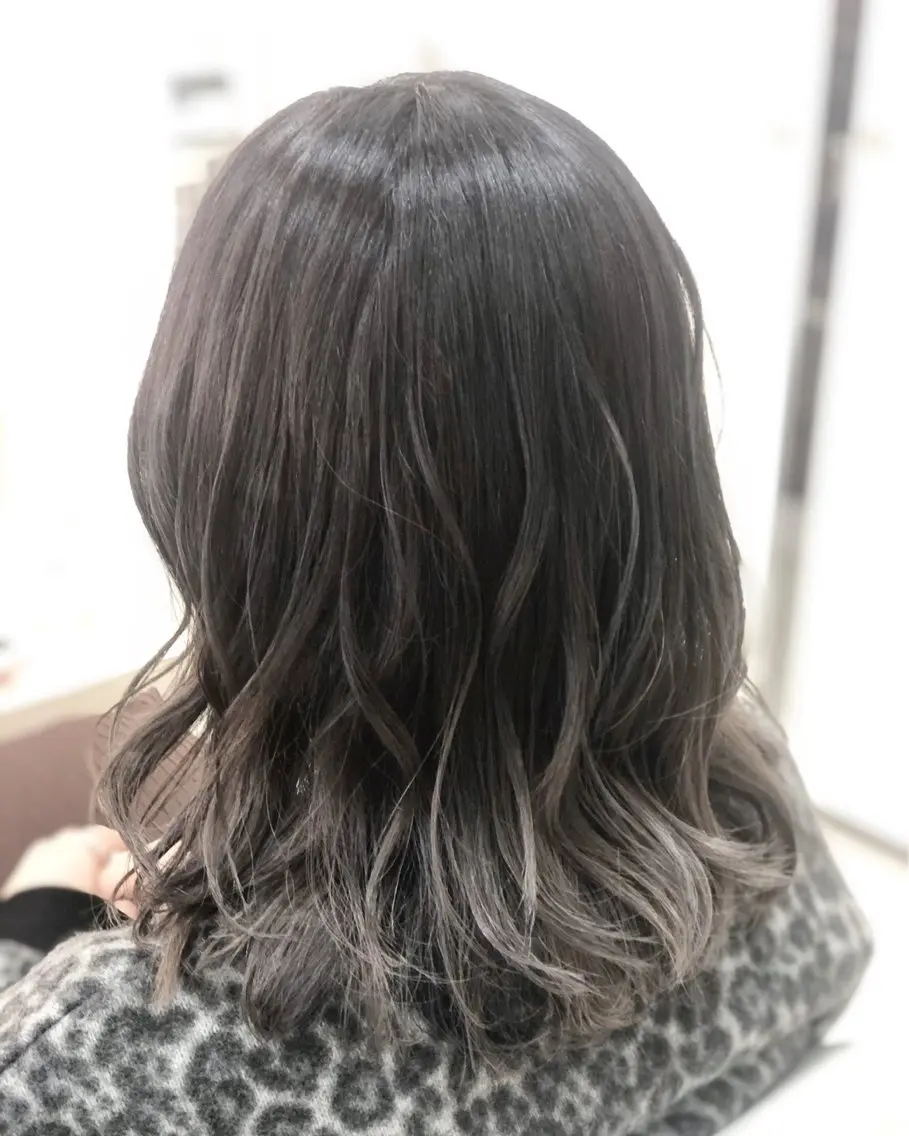 ロング カラー メンズ メンズハイライト ハイライトカラー ハイライト 🐾 脱白髪染め 篠崎🐾のヘアスタイル