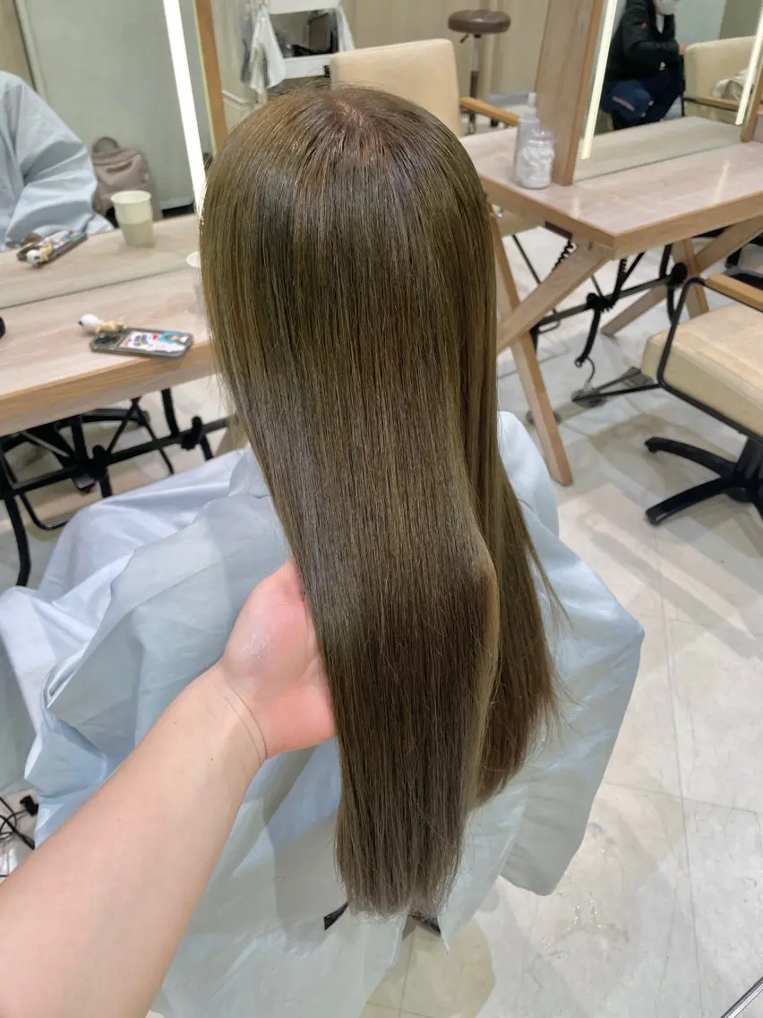 セミロング カラー オリーブカラー ヘアカラー カラー/レイヤー/ 髪質改善/PAAQのヘアスタイル