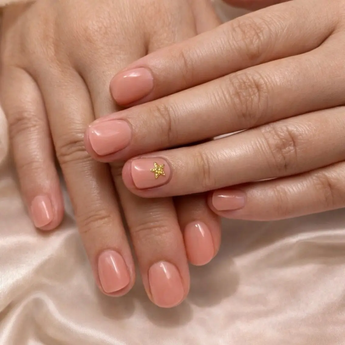 ネイル アートネイル オフィスネイル ワンカラーネイル シンプルネイル ストーンネイル ハンドネイル ✨AiNail💅 ✨高幡不動NEW ✨のネイルデザイン