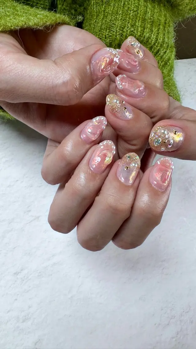 ネイル ニュアンスネイル ハンドネイル ハンドケア Atelier Ariのネイルデザイン