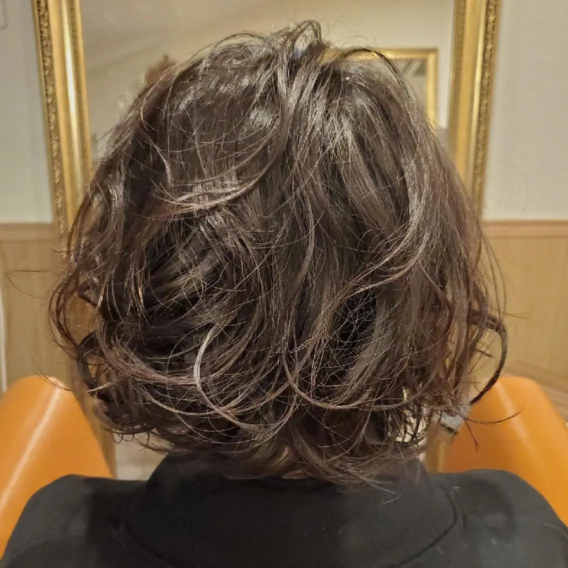 ミディアム パーマ ミディアムパーマ 外国人風カラー カット パーマ spa hair ark 富井直美のヘアスタイル