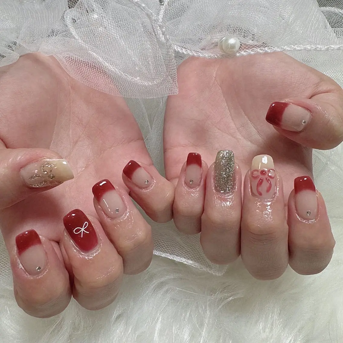 ネイル ハンドネイル シュシュ 🎀 girly nailのネイルデザイン