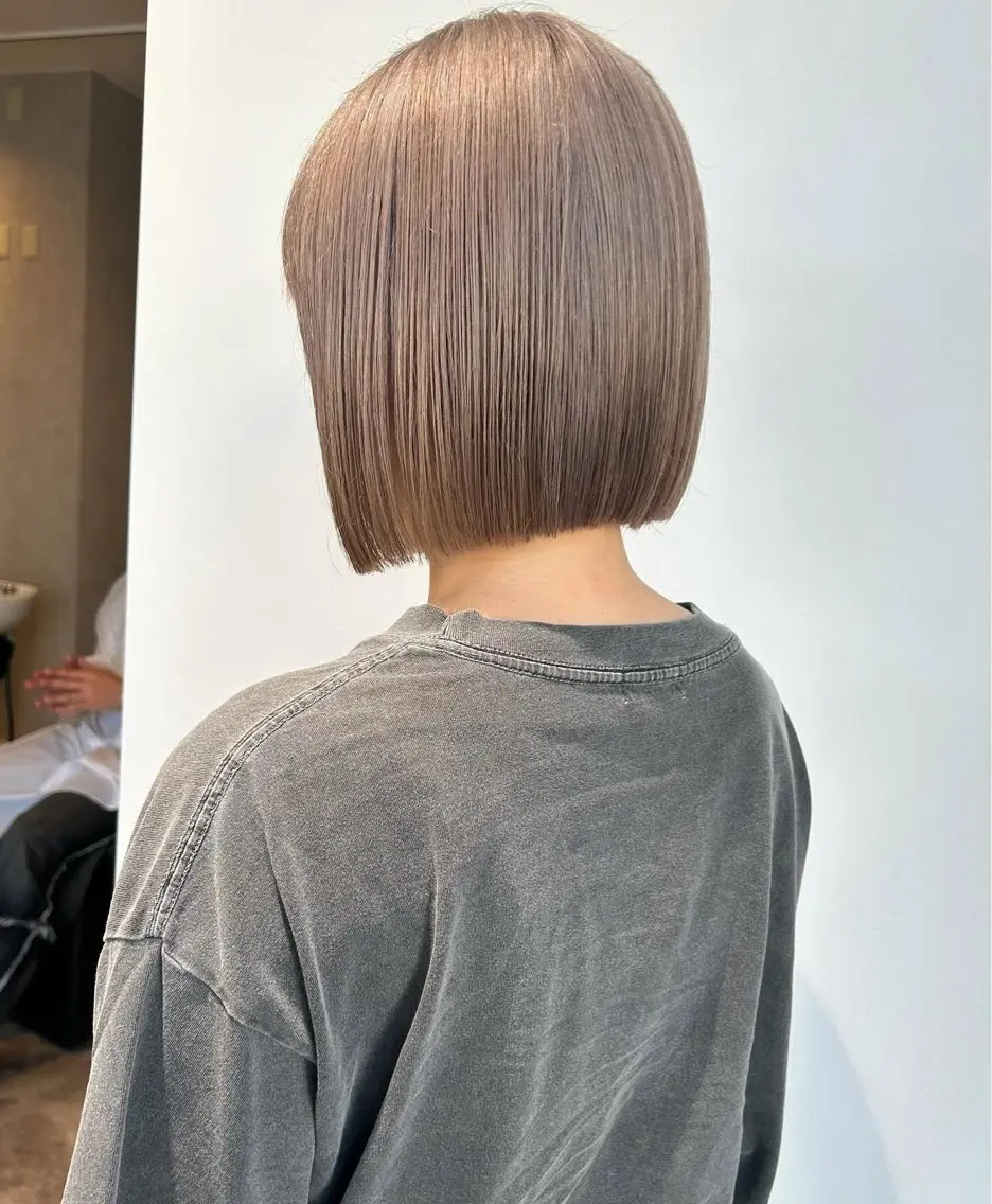 ショート カット 透明感カラー/ボブ 高野菜瑠のヘアスタイル