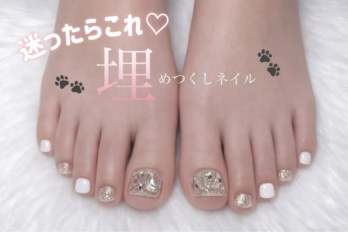 ネイル フットネイル 𝐒𝐢𝐥𝐤 🎀𝐚𝐧𝐧𝐚のネイルデザイン