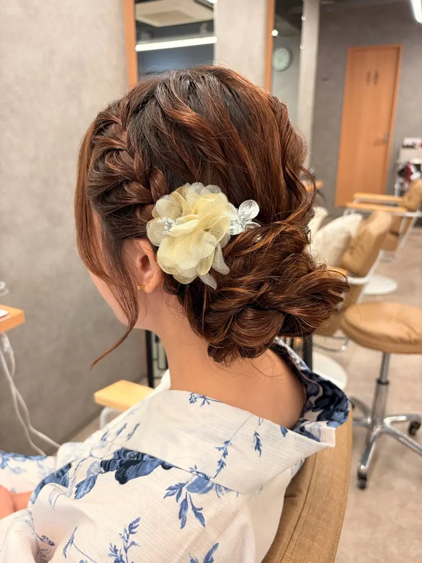 ロング ヘアアレンジ ヘアセット つちだ ゆうひのヘアスタイル