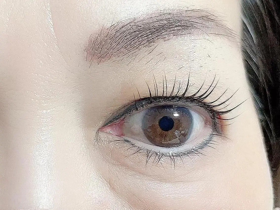 マツエク・マツパ 束感まつ毛 パリジェンヌラッシュリフト Nail&eye Natureのネイルデザイン