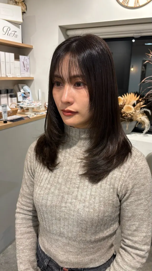 ミディアム ハイレイヤー レイヤーカット vince gio 彩織のヘアスタイル