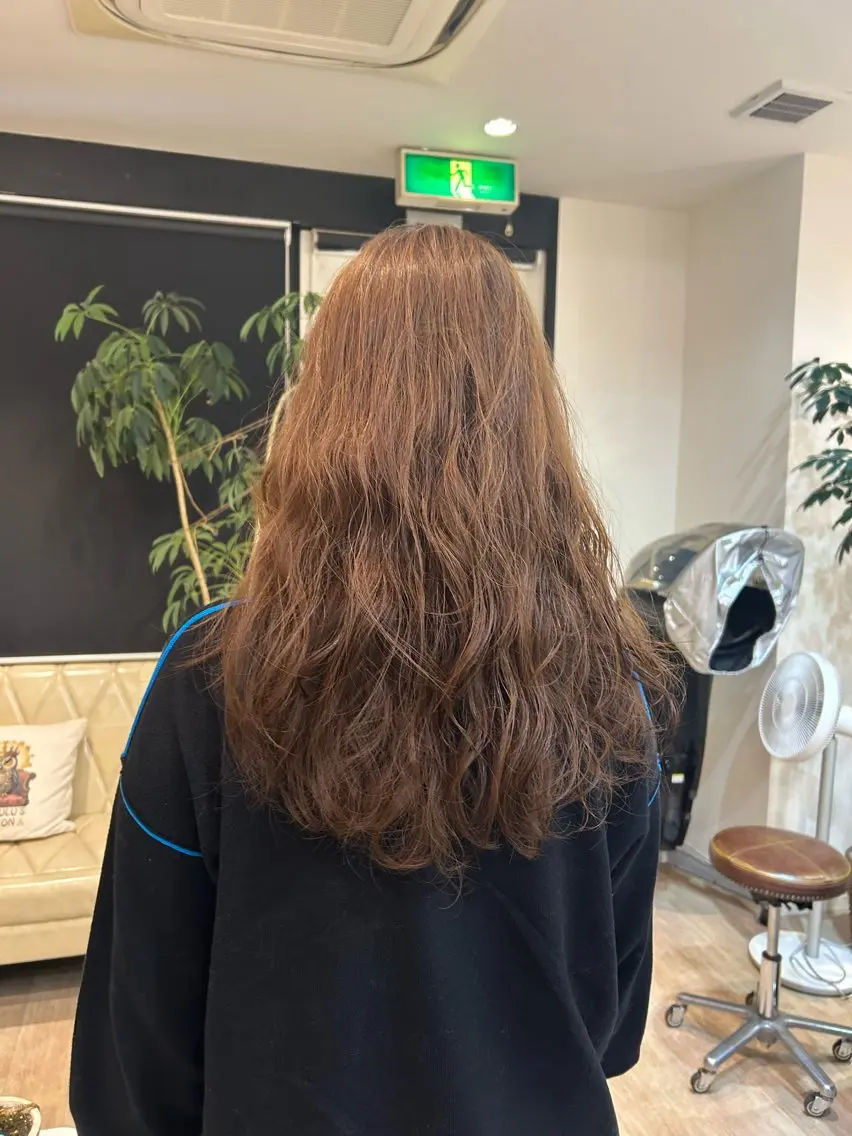 ロング サイトウ ミキのヘアスタイル