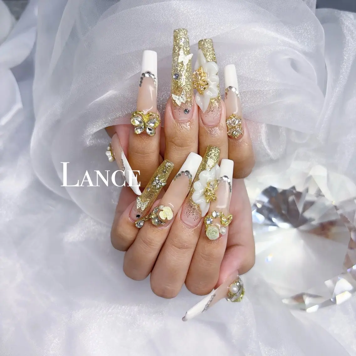 ネイル オーロラネイル フットネイル フレンチネイル ガラスフレンチ 氷ネイル・うるうるネイル ハンドネイル Lance nailのネイルデザイン