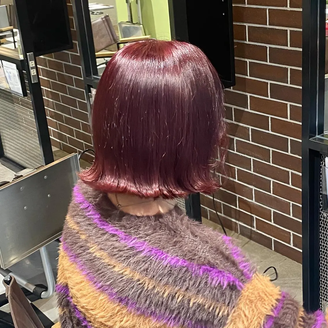 ショート カラー ブリーチ カシス ピンクカラー ハッシュカット/艶感 カラー/ユウキ✨のヘアスタイル