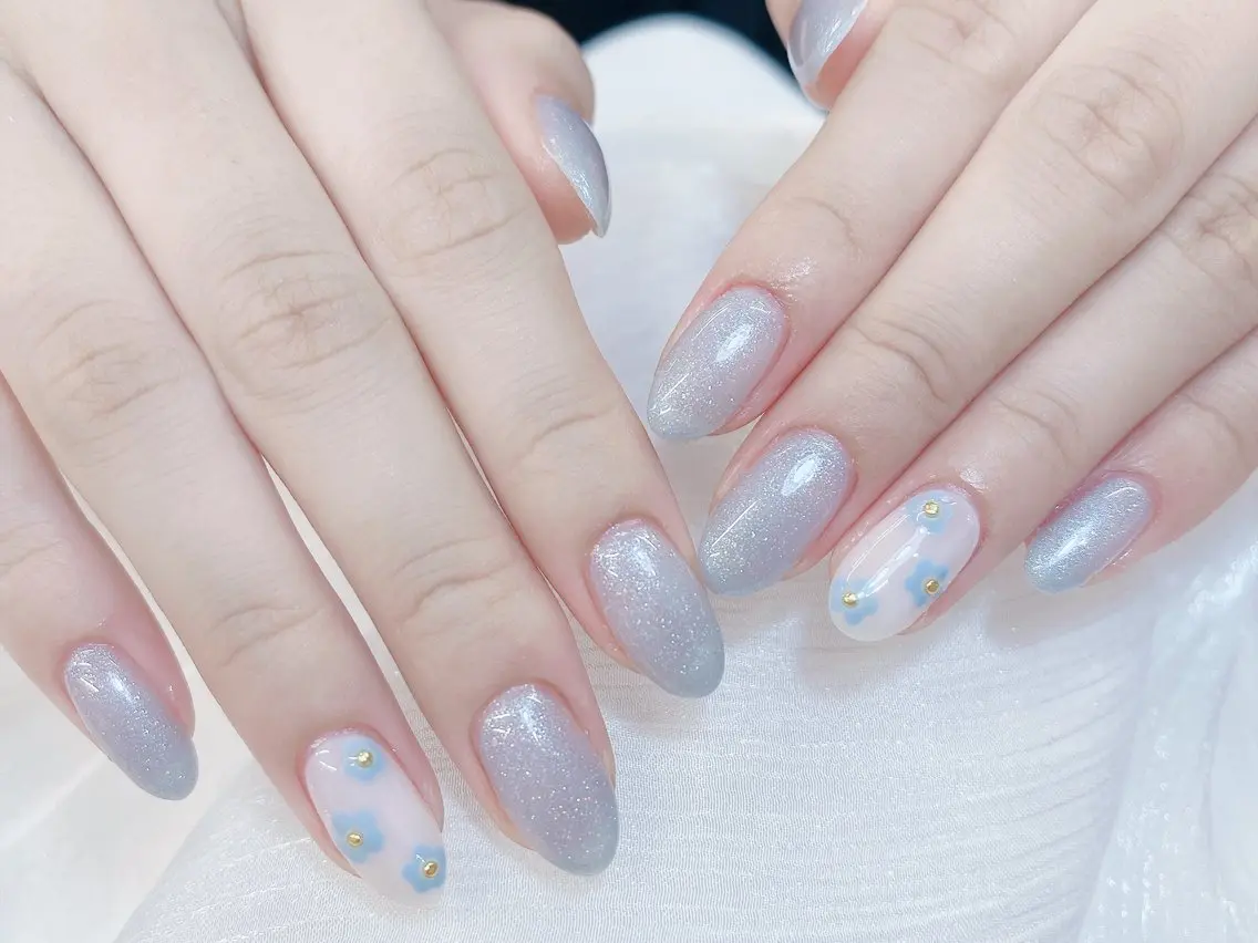 ネイル チークネイル 成人式 フレンチネイル グラデーション 氷ネイル・うるうるネイル ハンドネイル DUO MI nail salonのネイルデザイン