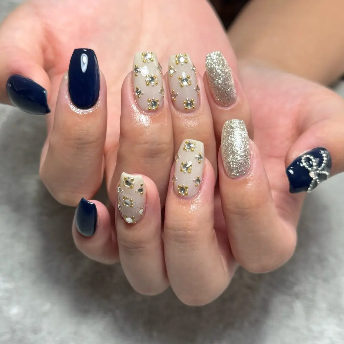 ネイル ハンドネイル NAIL303 🛼 SHIORIのネイルデザイン