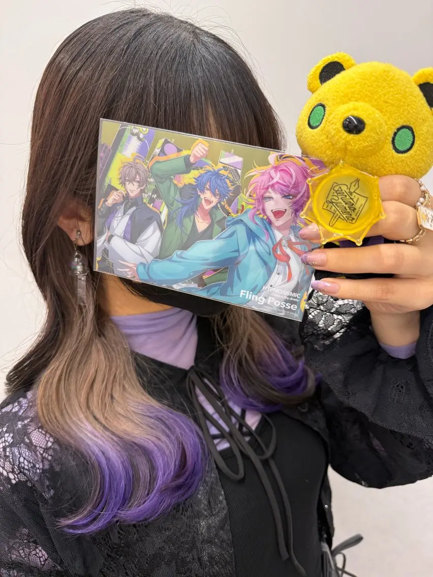 セミロング カラー ブリーチ ケアブリーチ グレージュ インナーカラー ヘアカラー インナーカラー 推し ブリーチ 髪質改善のヘアスタイル