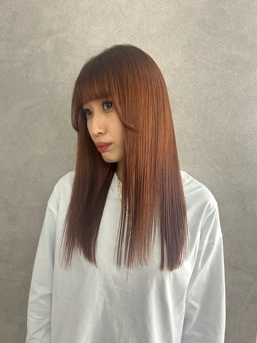 ロング オレンジブラウン 顔まわりレイヤー 顔周りカット レイヤーカット モテ髪美容師♡ ひなたのヘアスタイル