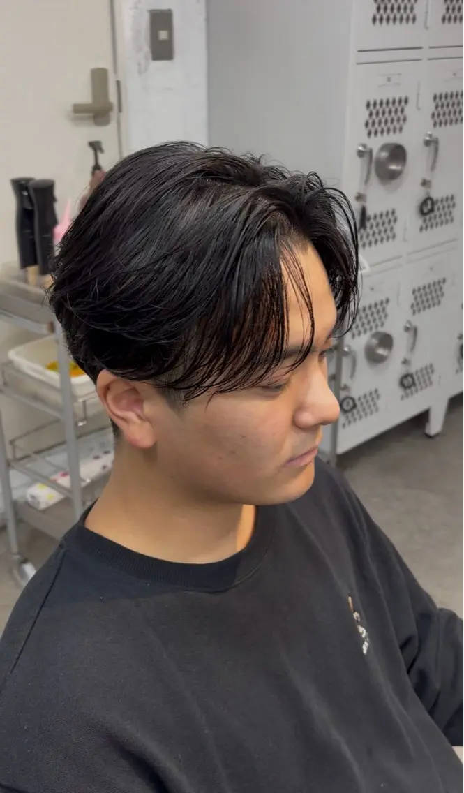 パーマ メンズ カット パーマ フェザーパーマ原宿 fifth 凜空のヘアスタイル