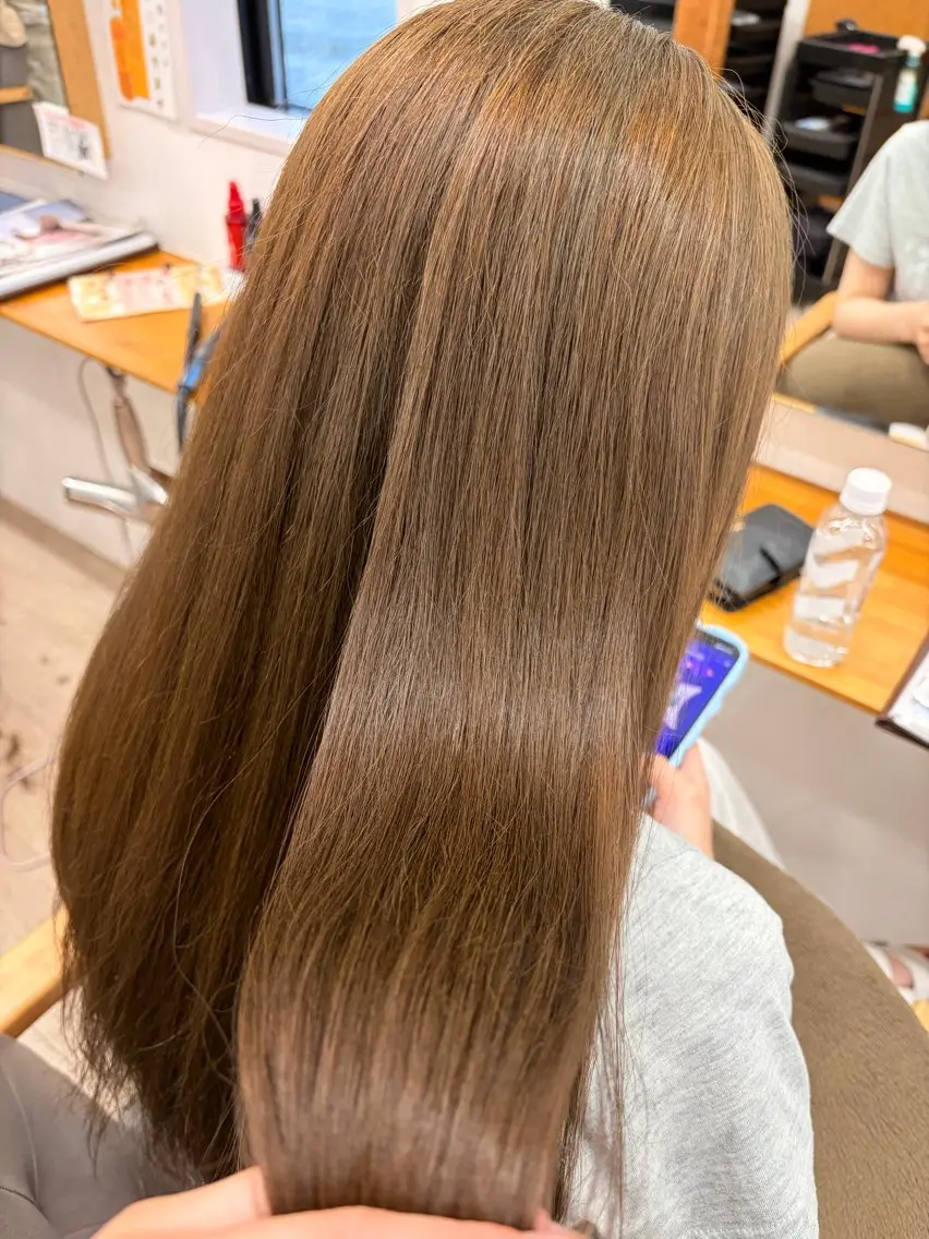 ロング 村松 音歩のヘアスタイル