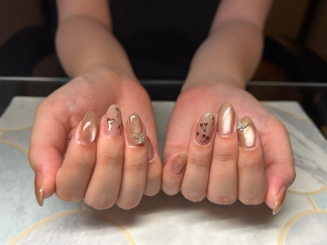 ネイル アートネイル ハンドネイル Lisa’s Salonのネイルデザイン