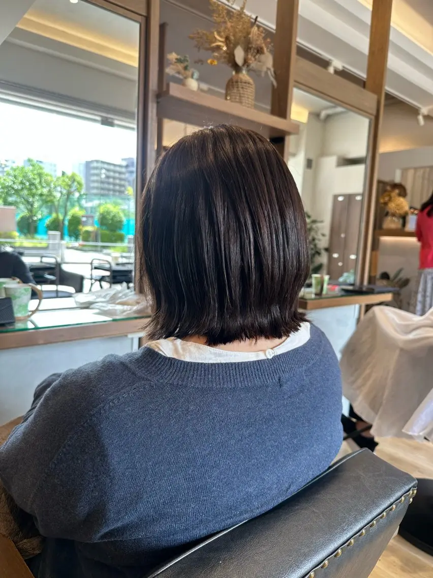 ショート カラー くびれヘア レイヤーカット カット ヘアカラー 石原 麻菜のヘアスタイル