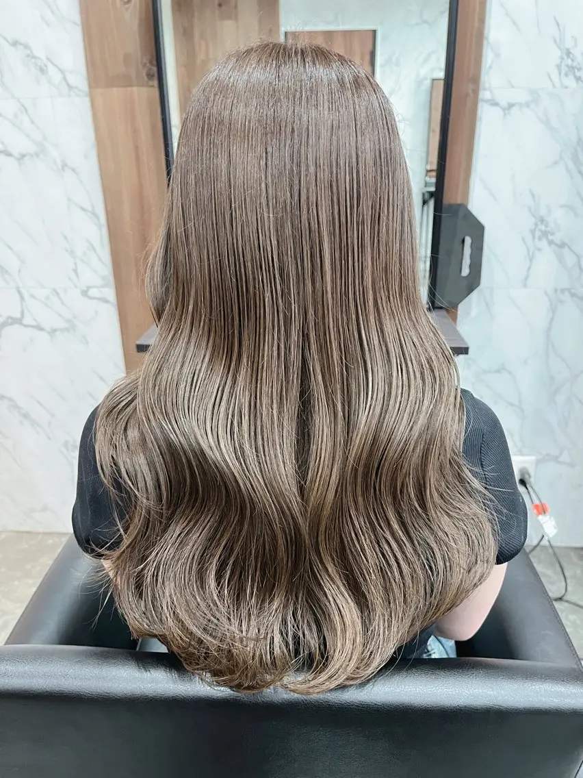ロング カラー ヘアアレンジ アディクシーカラー 透明感カラー カット ヘアカラー トリートメント 清楚/韓国 風/レイヤー/拓朗のヘアスタイル