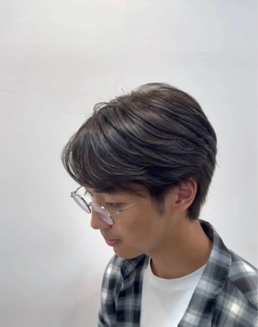 カラー メンズ 透明感カラー ヘアカラー トリートメント 岩本 達のヘアスタイル
