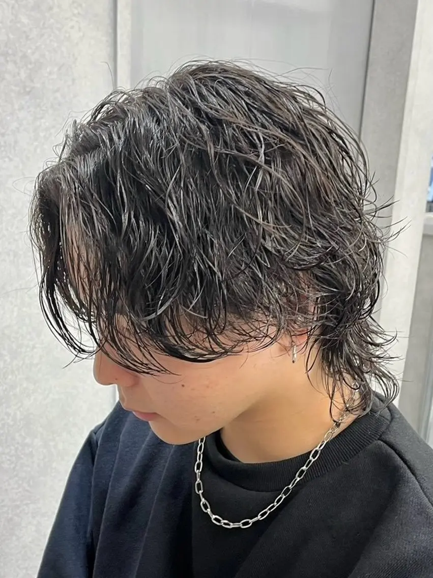 ショート パーマ メンズ カット パーマ 岩城 滉成のヘアスタイル