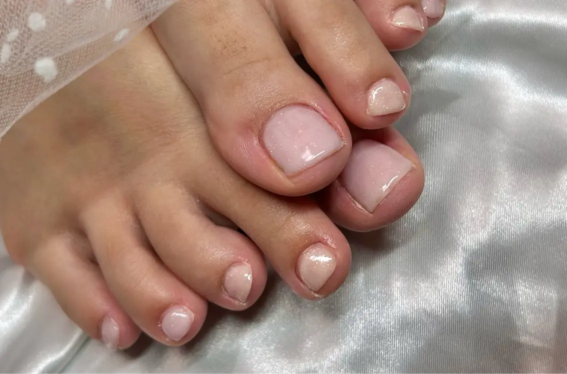 ネイル ラメ(グリッター) ピンク Bell Nailのネイルデザイン