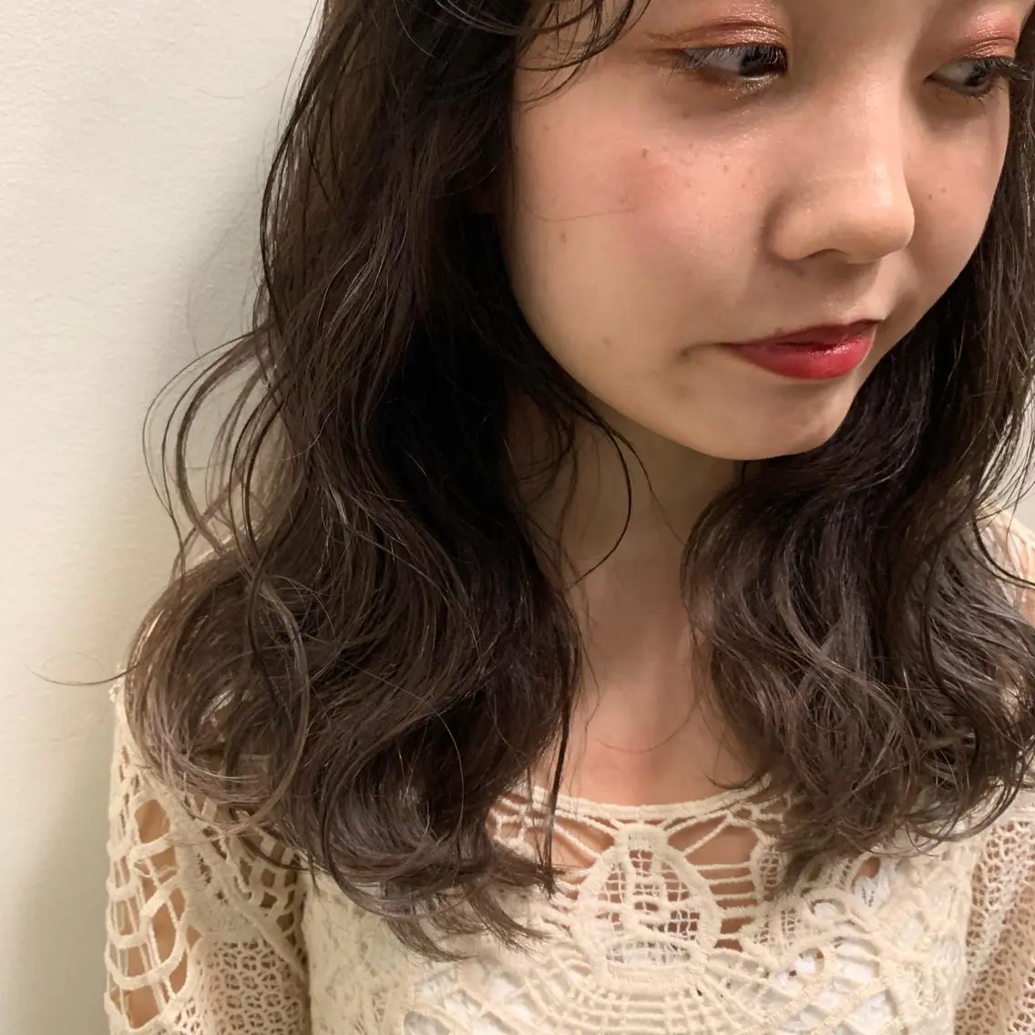セミロング カラー ベージュカラー ブリーチ モカベージュ 鳥越 一希のヘアスタイル