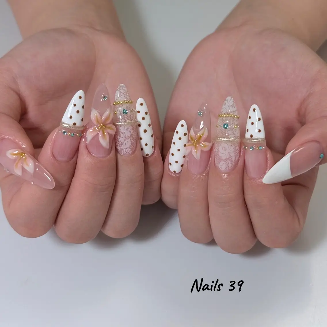 ネイル Nails 39のネイルデザイン