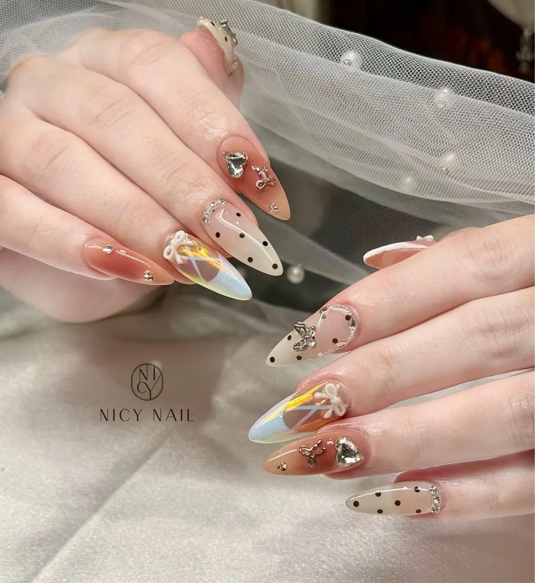 ネイル アートネイル オーロラネイル ブルー チークネイル フットネイル ハンドネイル NICY NAIL 池袋のネイルデザイン