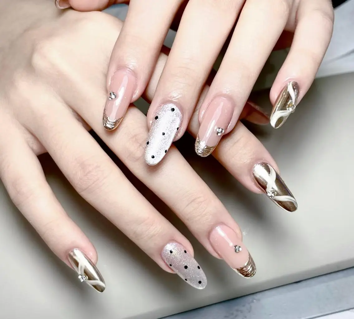 ネイル ハンドネイル 🎀 NaNa_nailのネイルデザイン