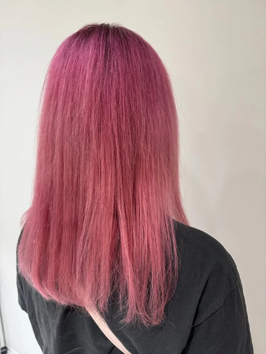 セミロング カット ヘアカラー 松尾 怜奈のヘアスタイル