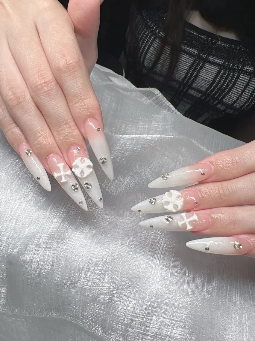 ネイル 長さ出し グラデーション 卒業式 キラキラネイル マグネットネイル ハンドネイル Lee Nailsのネイルデザイン