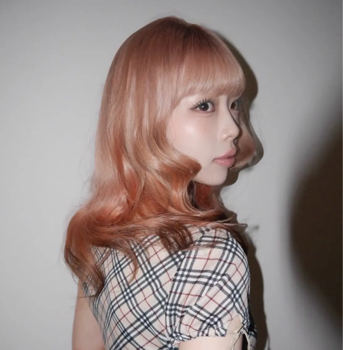 ミディアム ヘアカラー KUBO YURAのヘアスタイル