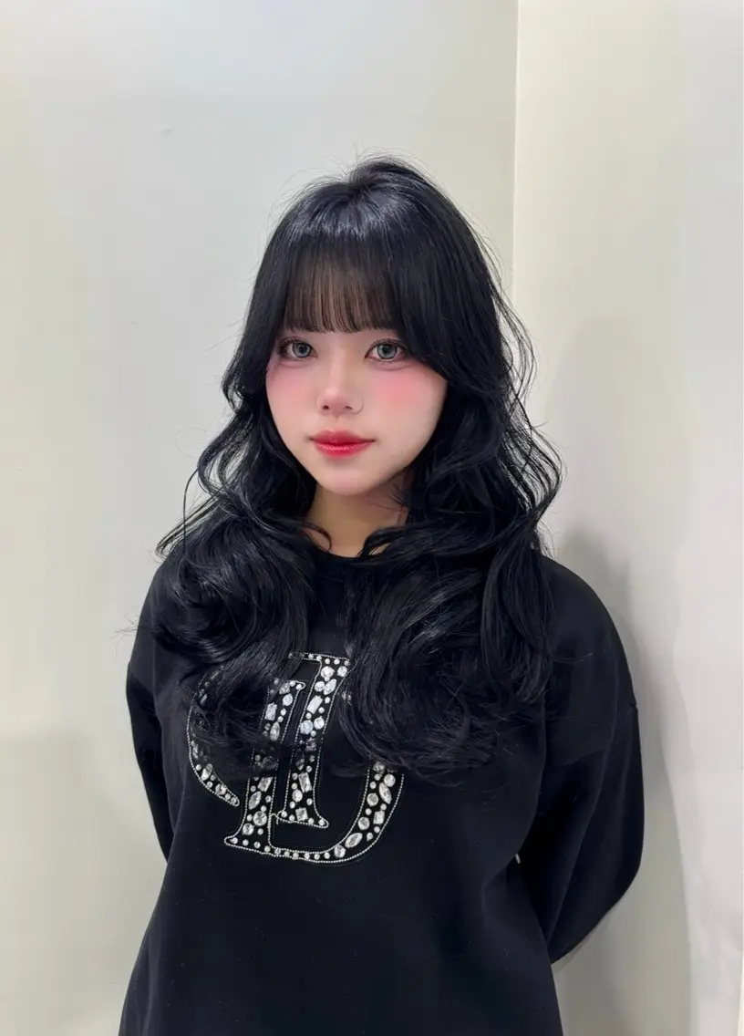 ロング カラー ヘアアレンジ カット ヘアカラー トリートメント ヘッドスパ ヘアセット 韓国レイヤーカット /韓国トレンドカラーのヘアスタイル