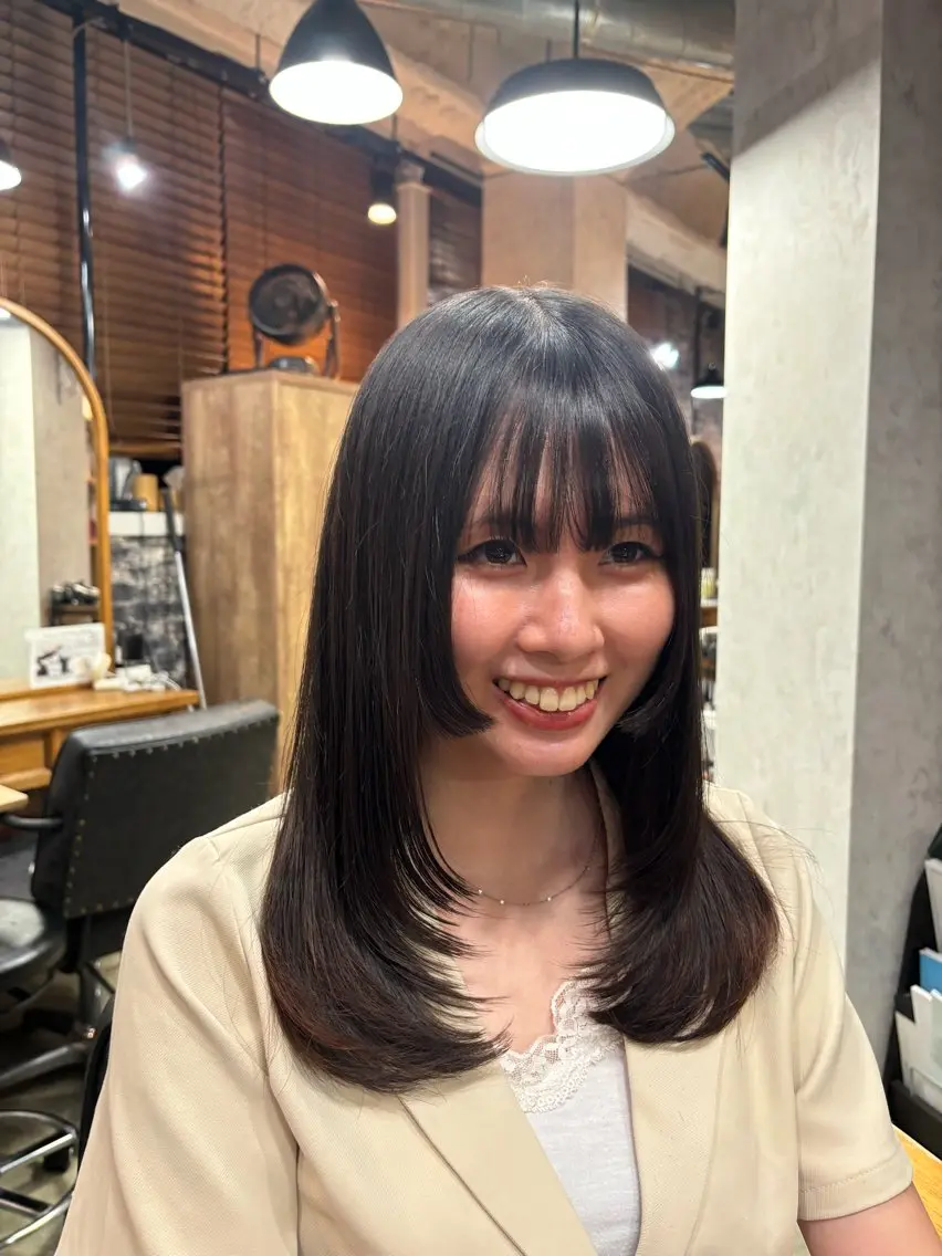 ミディアム ダメージレス縮毛矯正 カット//あさみ🌈のヘアスタイル