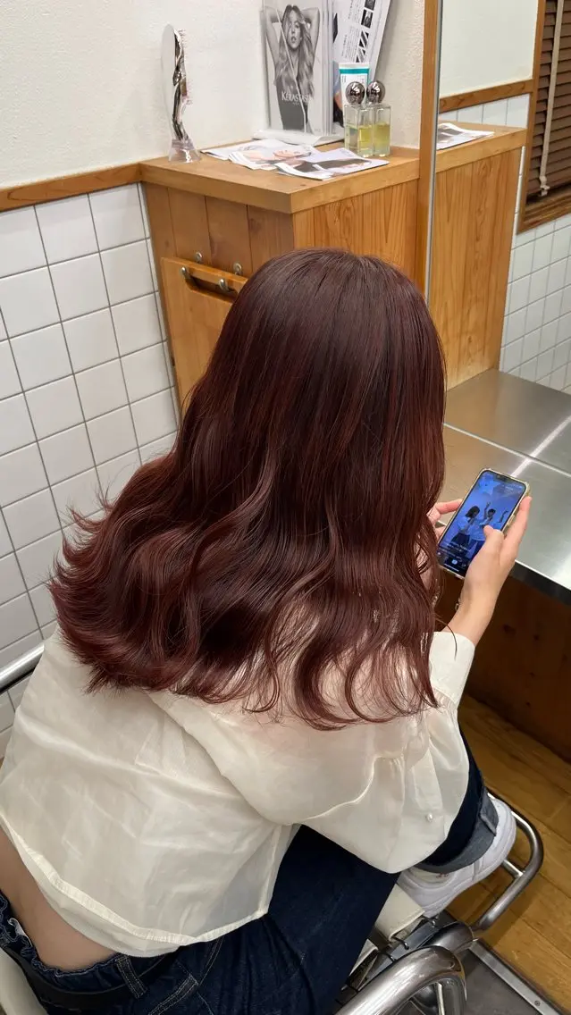セミロング カラー ブリーチ ブリーチなしカラー 藤田 ゆりなのヘアスタイル