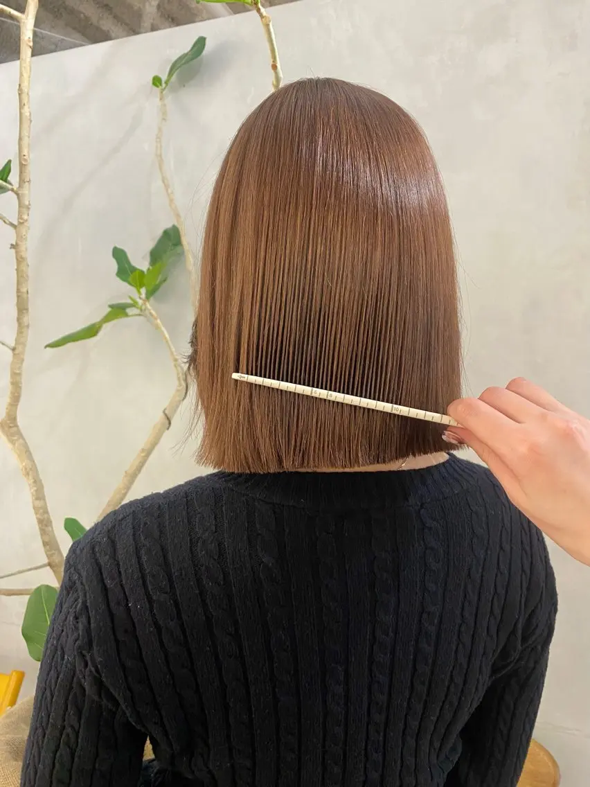 ミディアム 切りっぱなしボブ ボブ カット 縮毛矯正 新宿🫧ボブ 特化🐕Amiのヘアスタイル