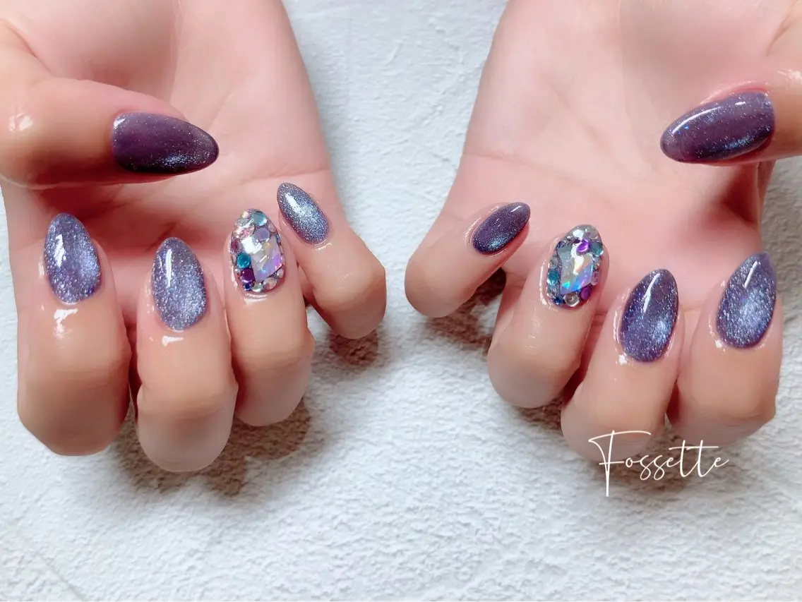 ネイル キラキラネイル マグネットネイル パープル ハンドネイル nailsalon Fossetteのネイルデザイン