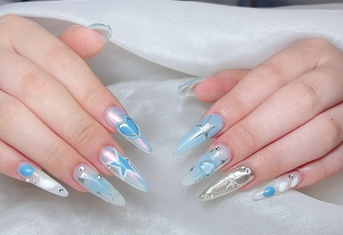 ネイル 🎀M nails✨ ビューティーのネイルデザイン