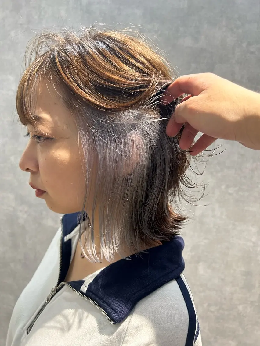 ミディアム 小顔垢抜けレイヤー/ ハイトーン/YUTOのヘアスタイル