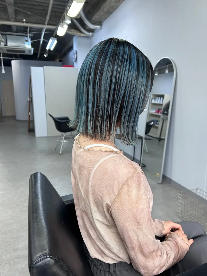 ショート カット ヘアカラー shiga mariaのヘアスタイル