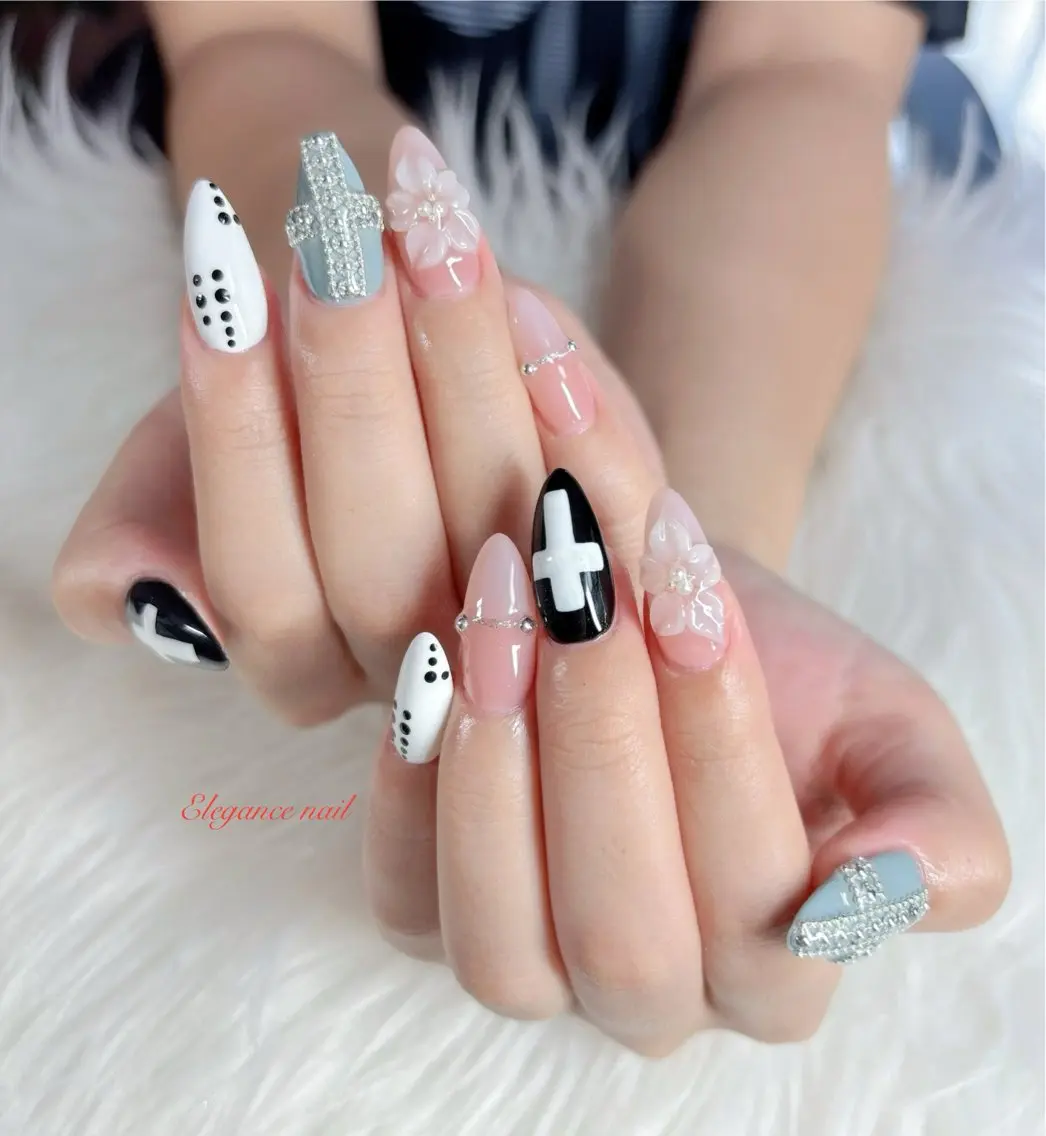 ネイル Elegance Nail本厚木店舗のネイルデザイン