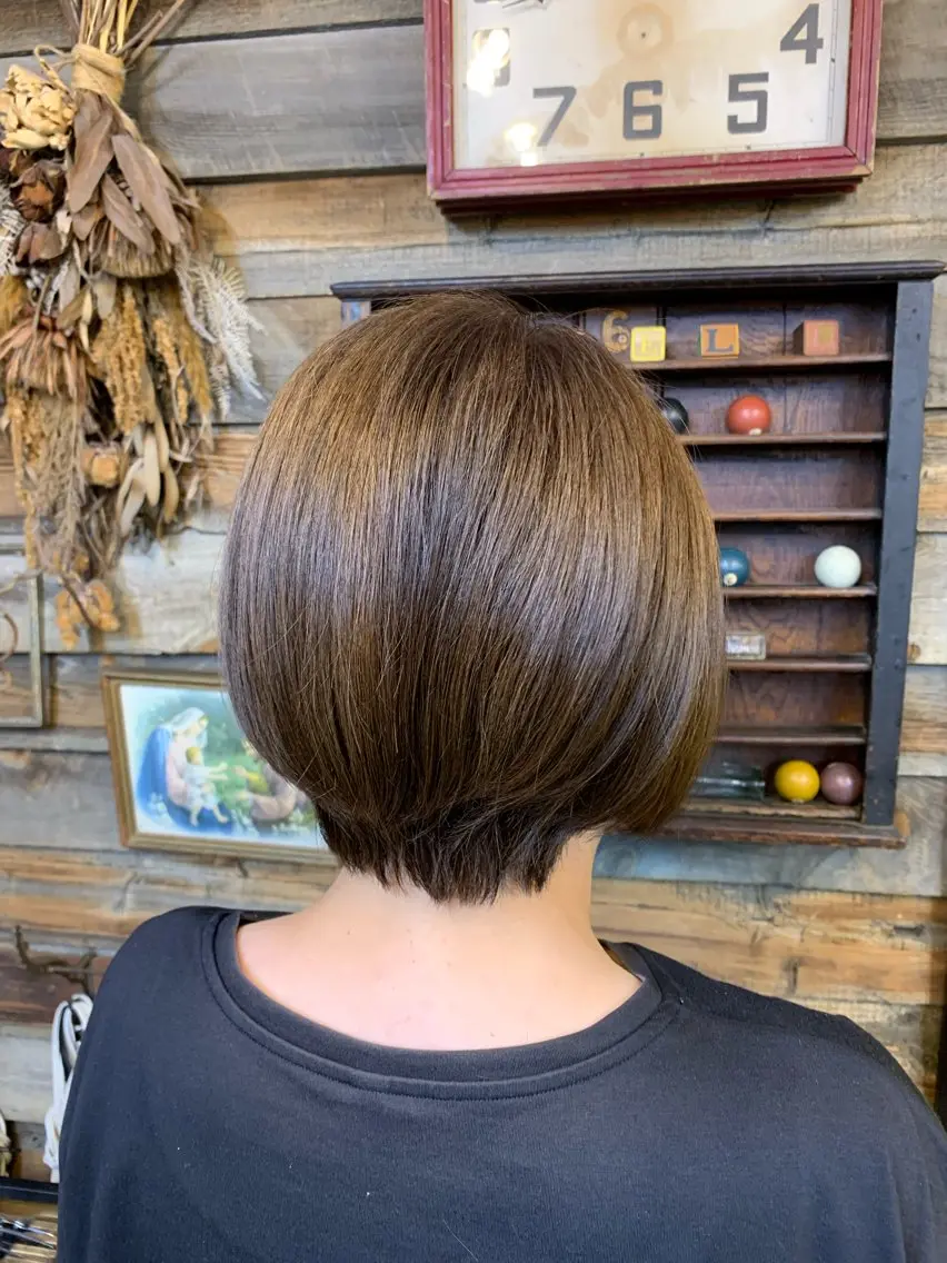 ショート ヘアカラー 山士家 慈葉のヘアスタイル