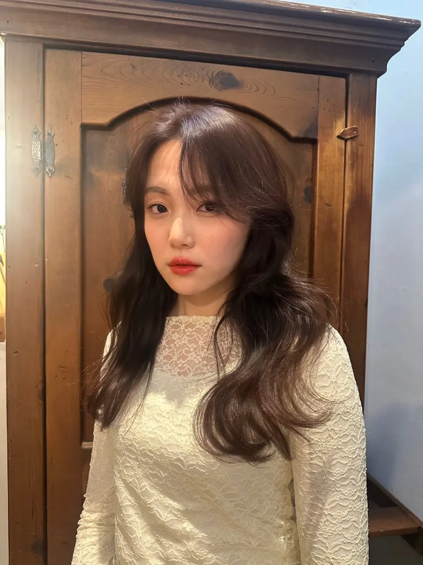 ロング ヘアカラー 🦢パーマモデル 様募集中🦢AI🫧のヘアスタイル