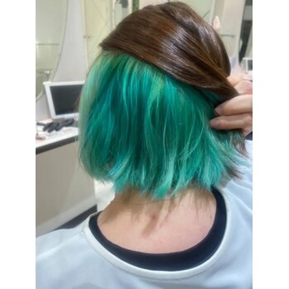 カラー インナーカラー ミント 澤田 あきのヘアスタイル