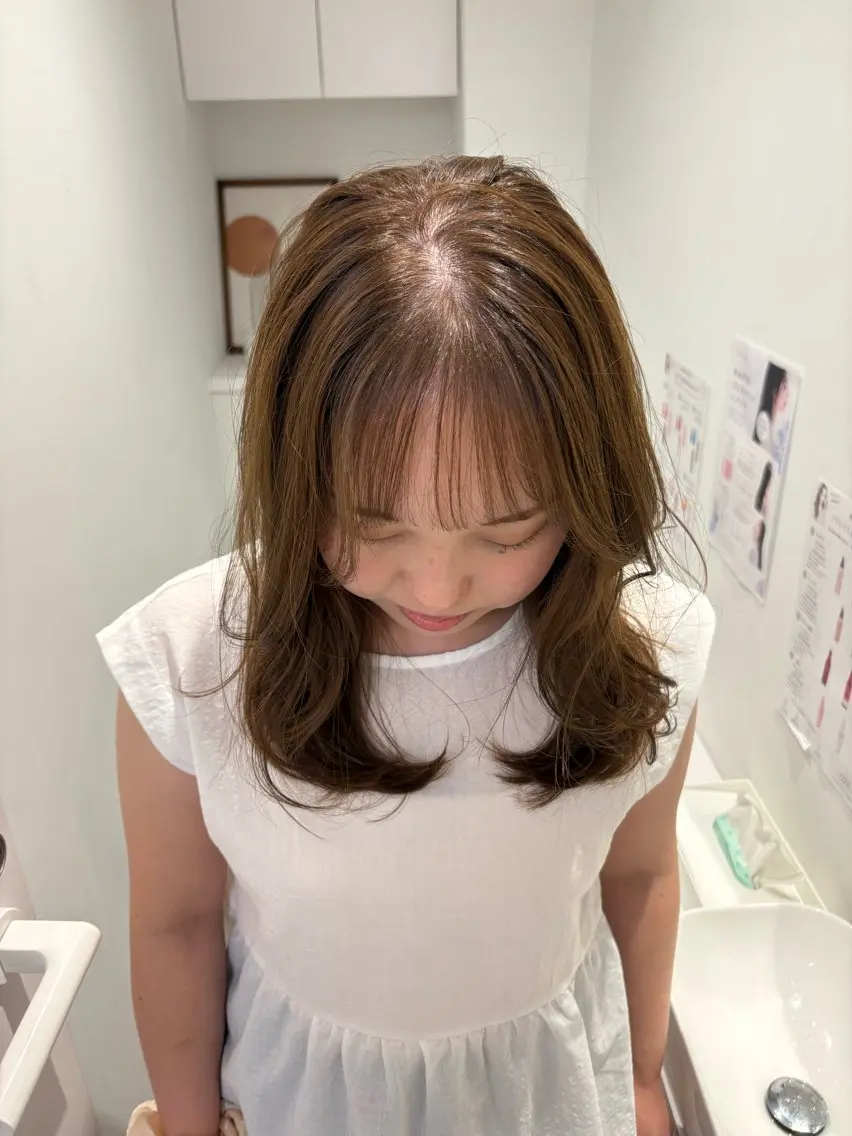ミディアム カラー ベージュカラー カット ヘアカラー トリートメント 透明感カラー🫧 nanohaのヘアスタイル