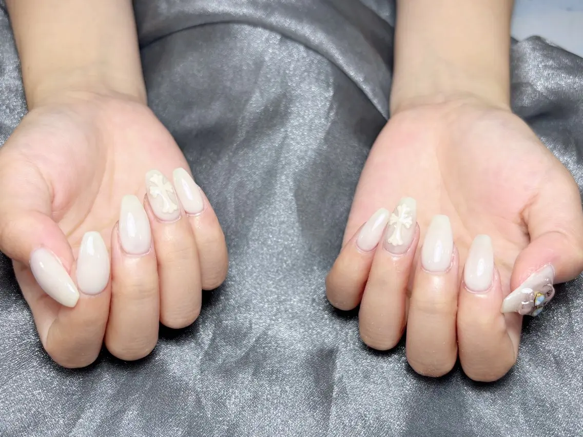 ネイル ハンドネイル H3 Nail Tsuki🦋💙のネイルデザイン