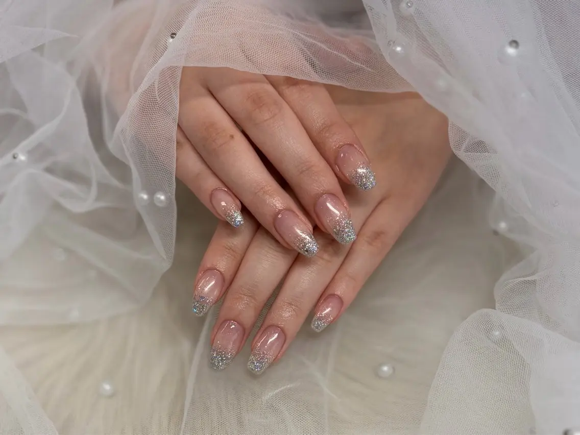 ロング ハンドネイル Amoureus YUIのネイルデザイン