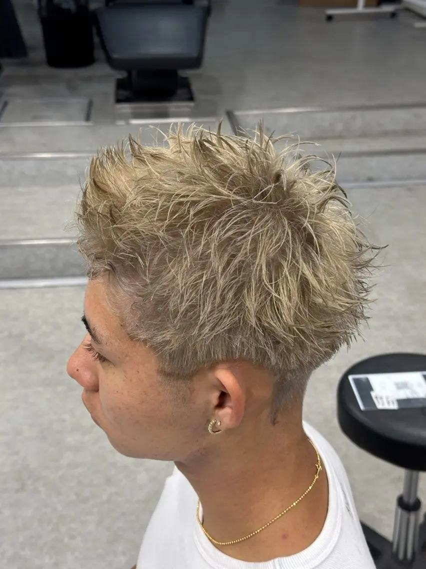 ショート メンズ カット ヘアカラー ラルフ/スパイキー/ フェザー/トムのヘアスタイル