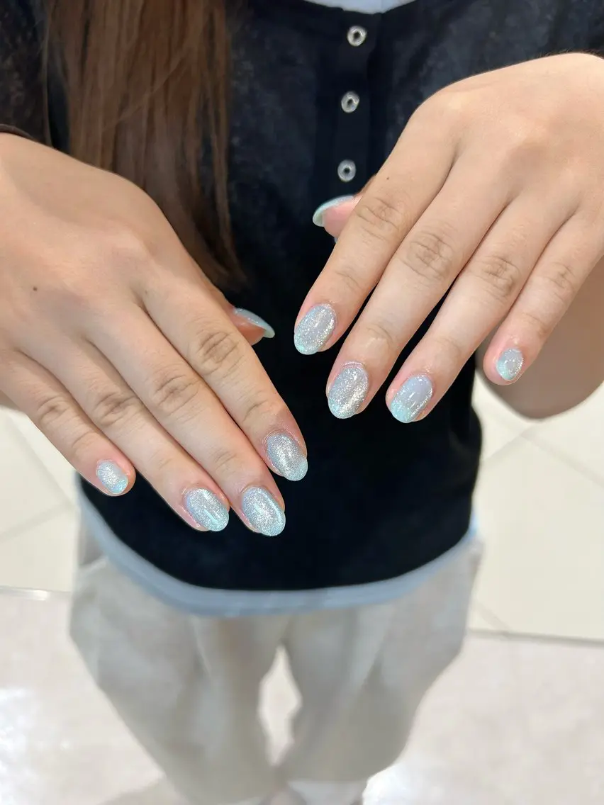 ネイル フラッシュネイル フラッシュマグ 水色 ハンドネイル 🎀miyake ｜nailのネイルデザイン